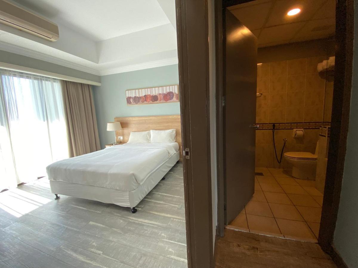 The Lanes Hotel Tutong Exterior photo